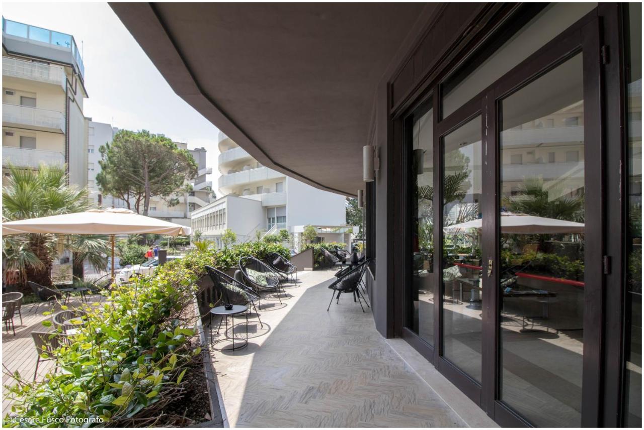 Hotel Caraibi Milano Marittima Exterior foto